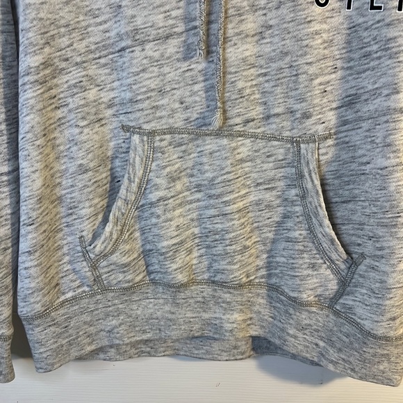 Hollister Sweatshirt Womens Size Small - Picture 2 of 5